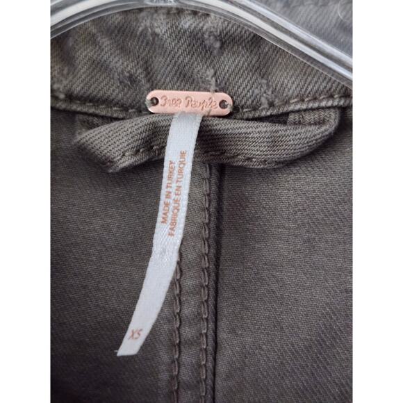 Free People Moonchild Denim Jacket Green Distressed Raw Hem Size XS A0067 - Picture 3 of 5